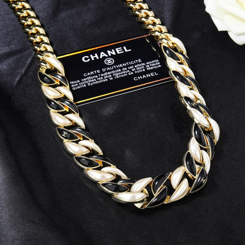 CHANEL 25S CHAIN BELT IN SILVER METALLIC 614405